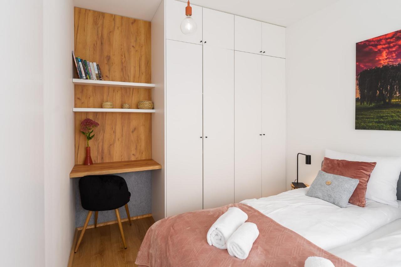 Apartament Willow Tree Surfingbird 드지비르지노 외부 사진