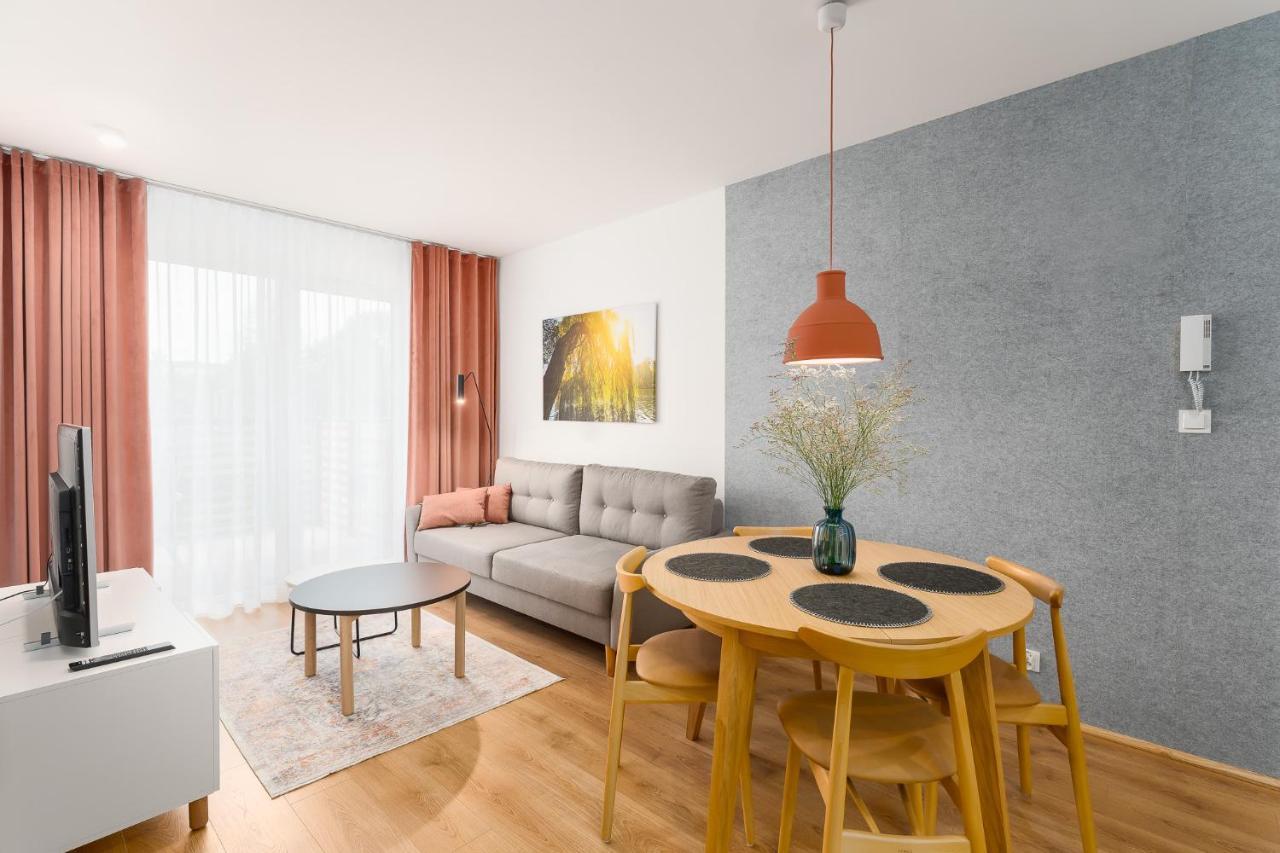 Apartament Willow Tree Surfingbird 드지비르지노 외부 사진