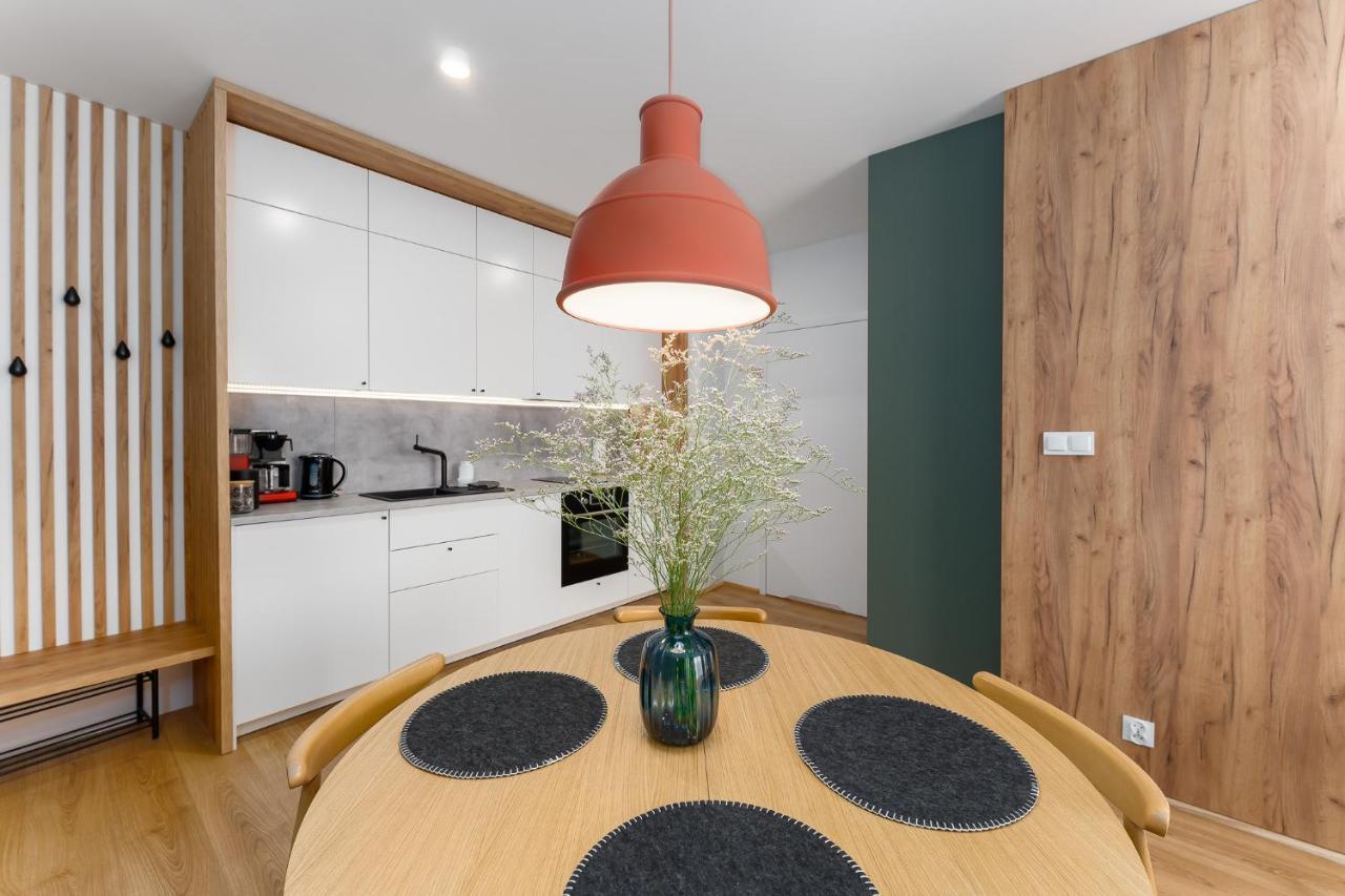Apartament Willow Tree Surfingbird 드지비르지노 외부 사진